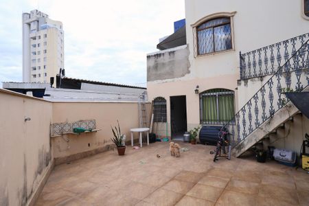 Apartamento à venda com 98m², 3 quartos e 1 vaga Apartamento à venda com 98m², 3 quartos e 1 vagaÁrea externa