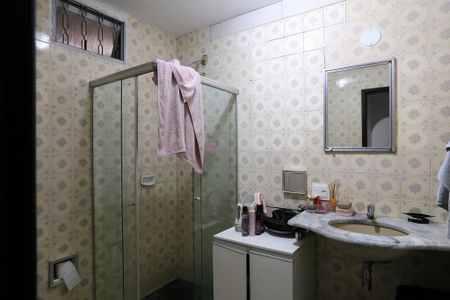 Apartamento à venda com 98m², 3 quartos e 1 vaga Apartamento à venda com 98m², 3 quartos e 1 vagaBanheiro
