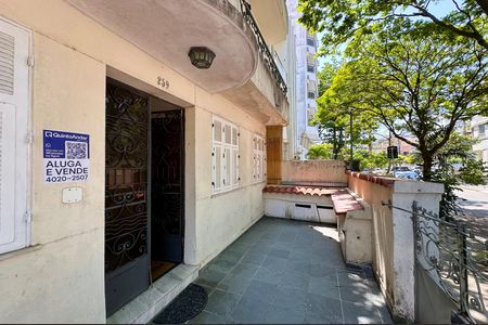Apartamento para alugar com 65m², 2 quartos e sem vagaPlaquinha instalada