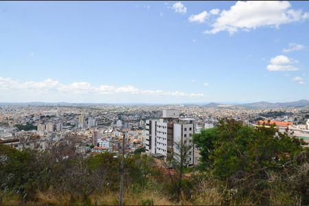 Apartamento à venda com 45m², 2 quartos e sem vaga Apartamento à venda com 45m², 2 quartos e sem vagaVista