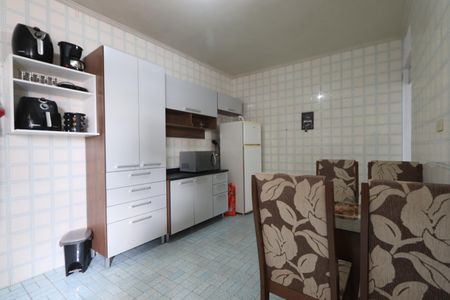 Casa à venda com 134m², 3 quartos e 2 vagasCozinha