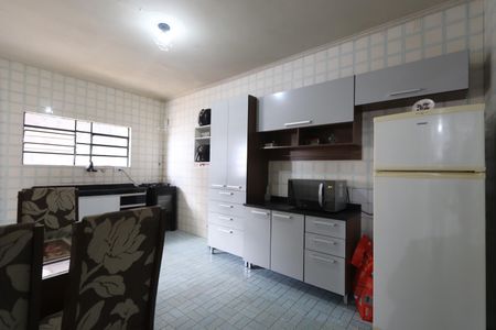 Casa à venda com 134m², 3 quartos e 2 vagasCozinha