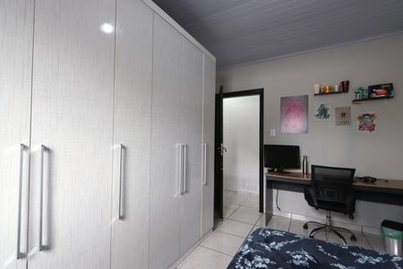 Casa à venda com 134m², 3 quartos e 2 vagasQuarto 1