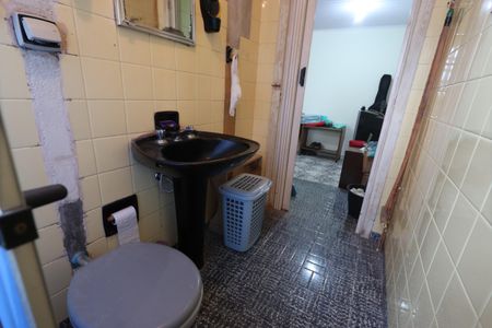 Casa à venda com 134m², 3 quartos e 2 vagasBanheiro da Edícula