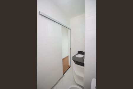 Casa para alugar com 140m², 3 quartos e 2 vagas Casa para alugar com 140m², 3 quartos e 2 vagasBanheiro Social