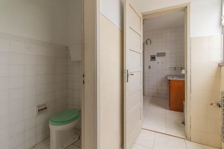 Apartamento à venda com 70m², 3 quartos e 1 vagaÁrea de Serviço