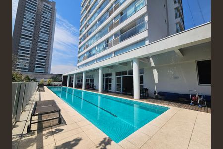 Apartamento à venda com 42m², 1 quarto e 1 vaga Apartamento à venda com 42m², 1 quarto e 1 vagaÁrea comum - Piscina