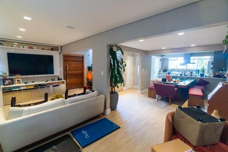 Sala de casa à venda com 3 quartos, 200m² em Indianópolis, São Paulo