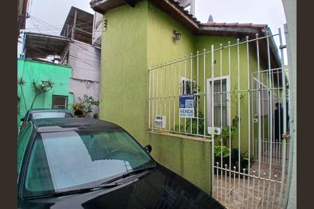 Casa para alugar com 85m², 4 quartos e 1 vagaFachada / Placa