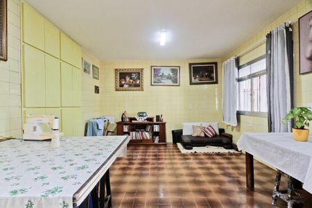 Casa para alugar com 160m², 2 quartos e 3 vagas Casa para alugar com 160m², 2 quartos e 3 vagasQuarto de Serviço