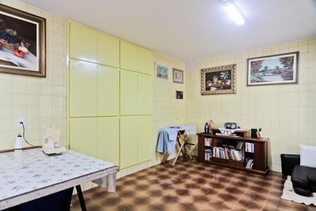 Casa para alugar com 160m², 2 quartos e 3 vagas Casa para alugar com 160m², 2 quartos e 3 vagasQuarto de Serviço
