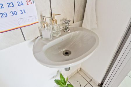 Casa para alugar com 160m², 2 quartos e 3 vagas Casa para alugar com 160m², 2 quartos e 3 vagasBanheiro da Churrasqueira