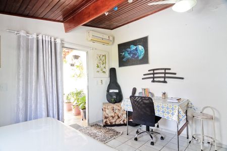 Casa para alugar com 160m², 2 quartos e 3 vagas Casa para alugar com 160m², 2 quartos e 3 vagasSala da Edícula