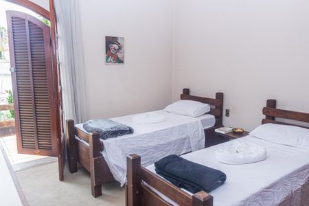 Casa à venda com 452m², 6 quartos e 5 vagasSuíte 3