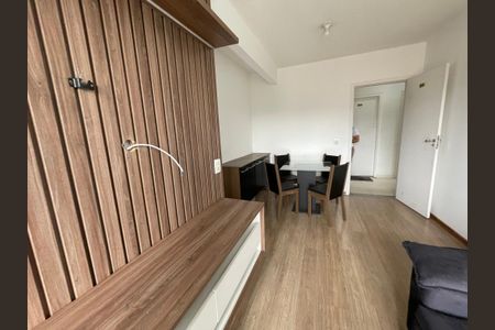 Sala de apartamento para alugar com 2 quartos, 50m² em Jardim Central, Cotia