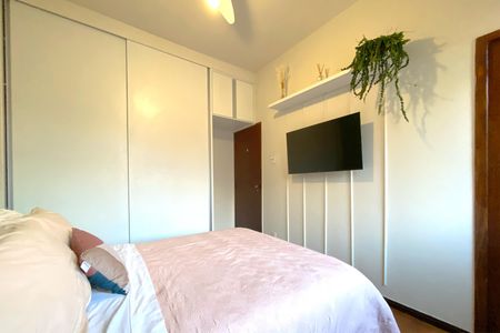 Suite 1 de apartamento à venda com 2 quartos, 60m² em Floresta, Belo Horizonte