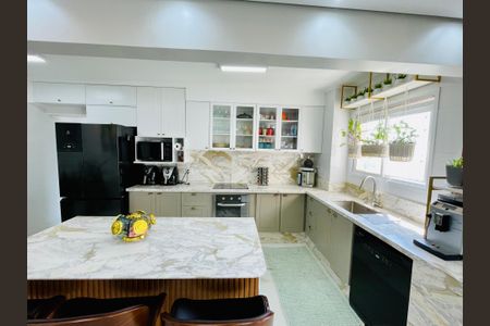 Casa à venda com 122m², 3 quartos e 2 vagasCozinha