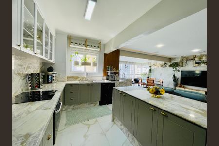 Casa à venda com 122m², 3 quartos e 2 vagasCozinha