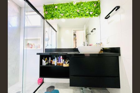 Casa à venda com 122m², 3 quartos e 2 vagasBanheiro 3