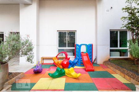 Apartamento para alugar com 42m², 1 quarto e 1 vaga Apartamento para alugar com 42m², 1 quarto e 1 vagaÁrea comum - Playground