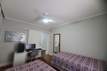 Casa à venda com 134m², 3 quartos e 2 vagasQuarto 2