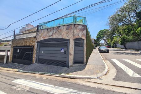 Casa à venda com 134m², 3 quartos e 2 vagasFachada