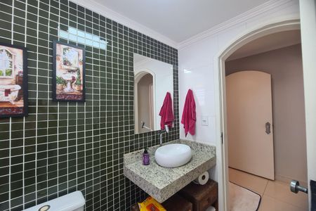 Casa à venda com 134m², 3 quartos e 2 vagasBanheiro 2