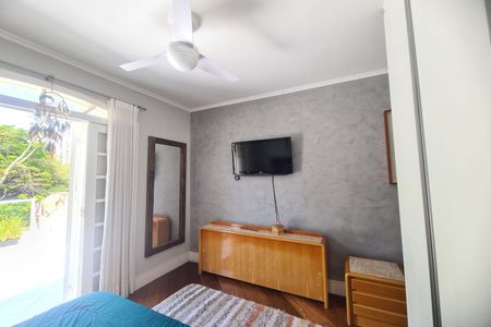 Casa à venda com 134m², 3 quartos e 2 vagasSuíte