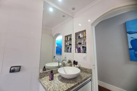 Casa à venda com 134m², 3 quartos e 2 vagasBanheiro 1