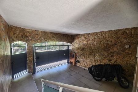 Casa à venda com 134m², 3 quartos e 2 vagasGaragem