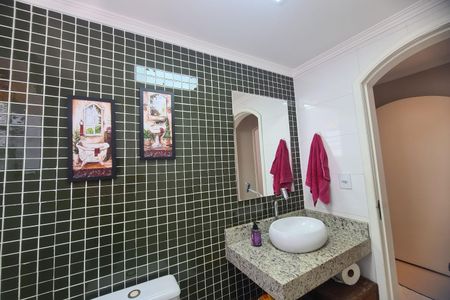 Casa à venda com 134m², 3 quartos e 2 vagasBanheiro 2