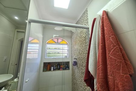 Casa à venda com 134m², 3 quartos e 2 vagasBanheiro da Suíte