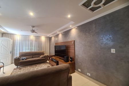 Sala de casa à venda com 3 quartos, 134m² em Jardim Piqueroby, São Paulo