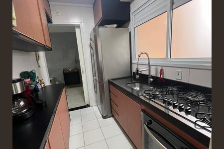 Cozinha  de apartamento à venda com 2 quartos, 50m² em Portal do Morumbi, São Paulo