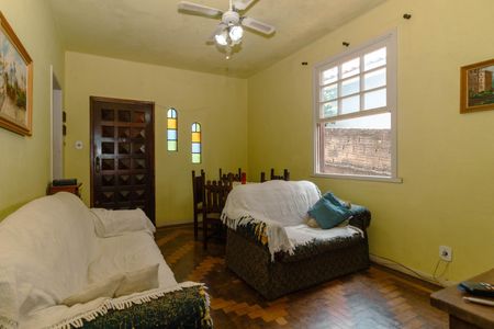 Casa para alugar com 120m², 2 quartos e 3 vagasSala