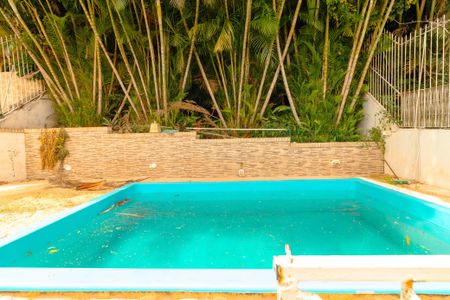 Casa para alugar com 400m², 3 quartos e 3 vagasÁrea comum - Piscina