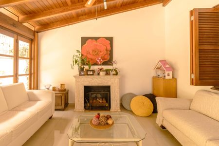 Sala de casa para alugar com 3 quartos, 400m² em Espírito Santo, Porto Alegre