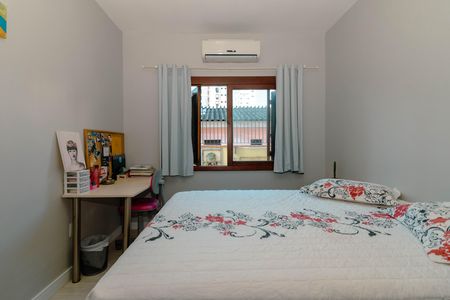 Quarto 1 de casa para alugar com 3 quartos, 180m² em Boa Vista, Porto Alegre