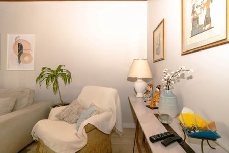 Sala de casa para alugar com 3 quartos, 180m² em Boa Vista, Porto Alegre