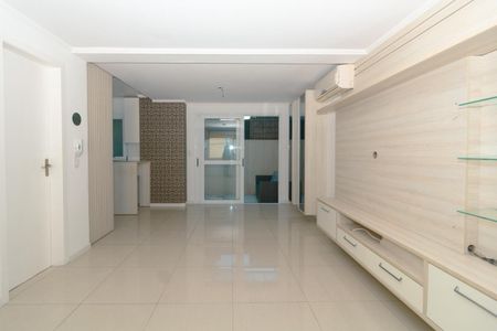 Casa para alugar com 150m², 3 quartos e 2 vagas Casa para alugar com 150m², 3 quartos e 2 vagasSala