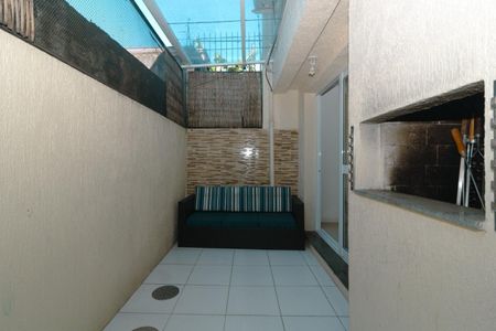 Casa para alugar com 150m², 3 quartos e 2 vagas Casa para alugar com 150m², 3 quartos e 2 vagasVaranda