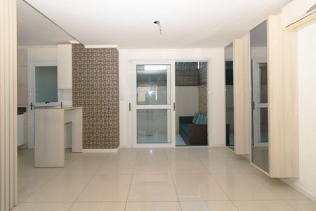 Casa para alugar com 150m², 3 quartos e 2 vagas Casa para alugar com 150m², 3 quartos e 2 vagasSala