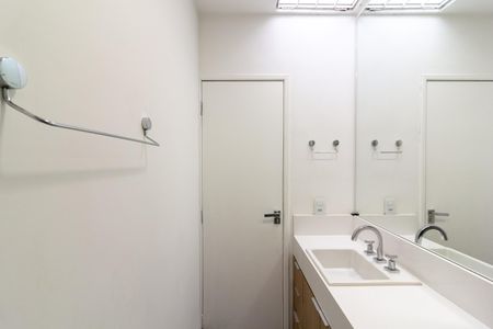 Casa de condomínio para alugar com 152m², 3 quartos e 2 vagas Casa de condomínio para alugar com 152m², 3 quartos e 2 vagasBanheiro Suíte 1