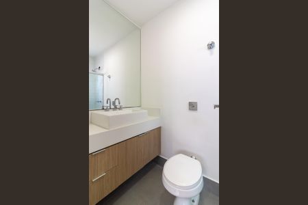 Casa de condomínio para alugar com 152m², 3 quartos e 2 vagas Casa de condomínio para alugar com 152m², 3 quartos e 2 vagasBanheiro Suíte 2