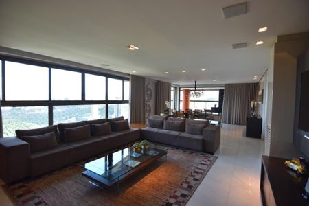 Apartamento à venda com 4 quartos, 278m² em Vila da Serra, Nova Lima