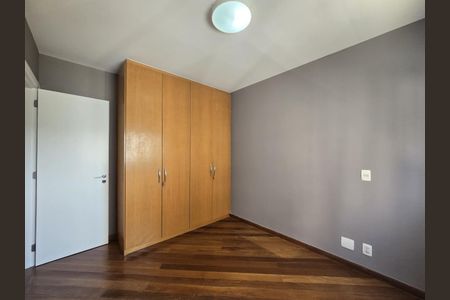 Apartamento à venda com 213m², 4 quartos e 4 vagas