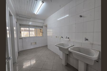Apartamento à venda com 213m², 4 quartos e 4 vagas