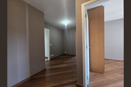 Apartamento à venda com 213m², 4 quartos e 4 vagas