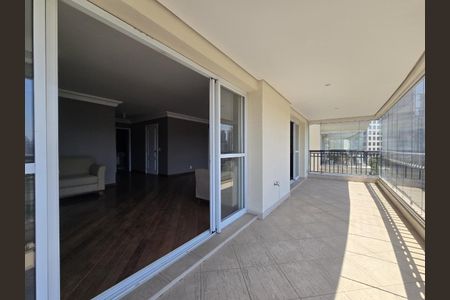 Apartamento à venda com 213m², 4 quartos e 4 vagas