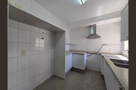 Apartamento à venda com 213m², 4 quartos e 4 vagas